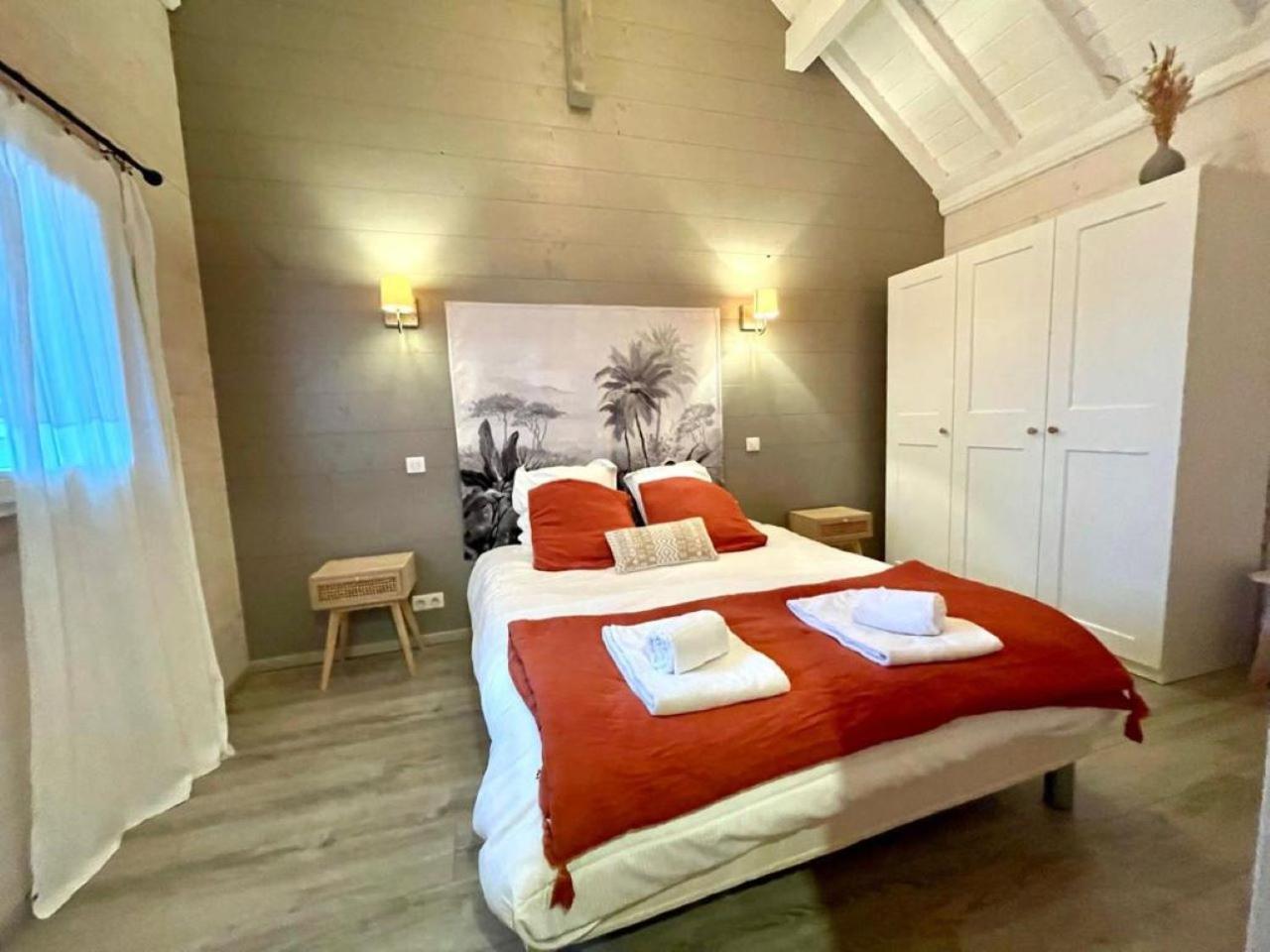 Gite De Mortagne, Chalet Avec Piscine - By Primo C0Nciergerie Gigny-sur-Saone Extérieur photo