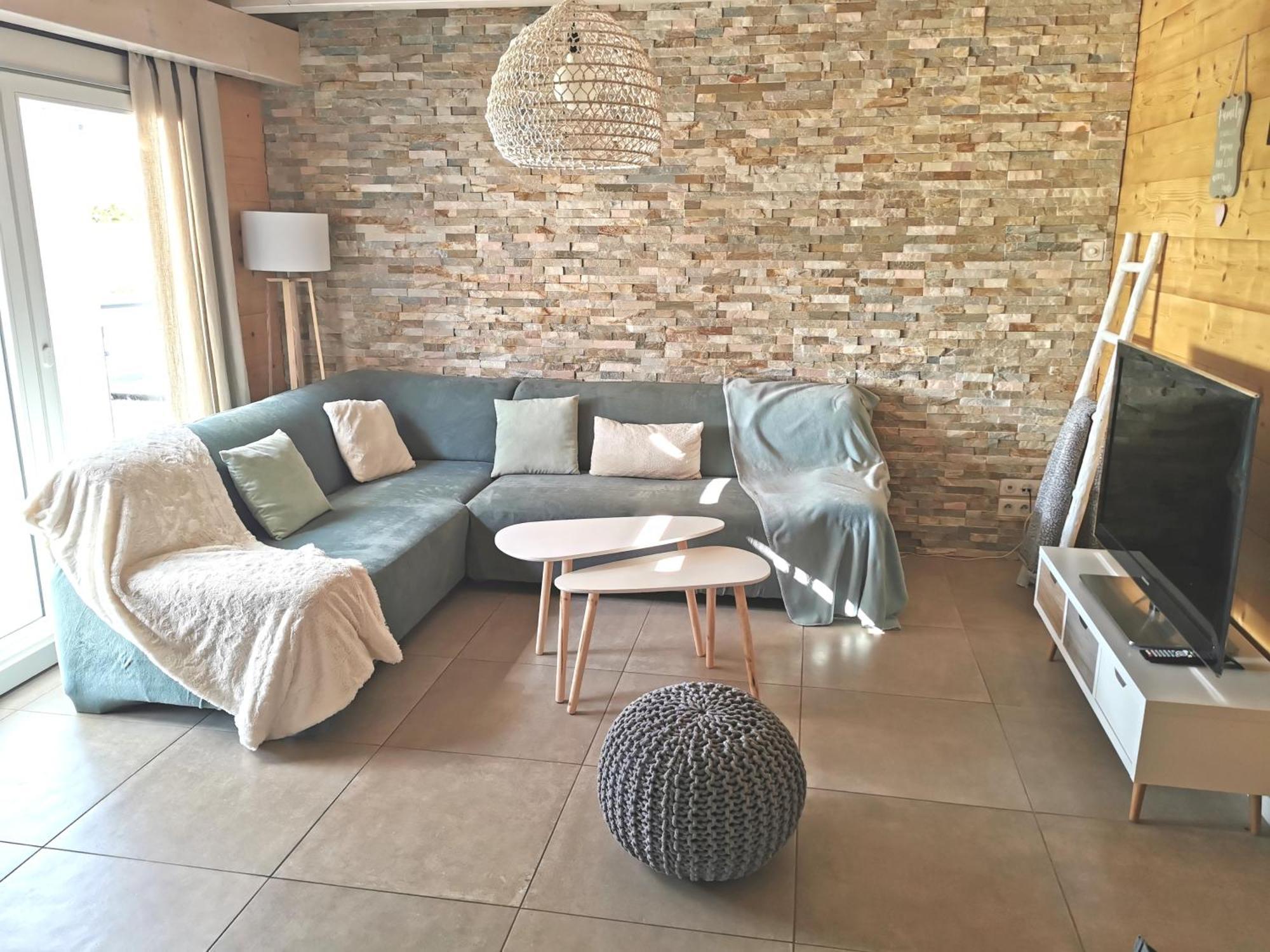 Gite De Mortagne, Chalet Avec Piscine - By Primo C0Nciergerie Gigny-sur-Saone Extérieur photo