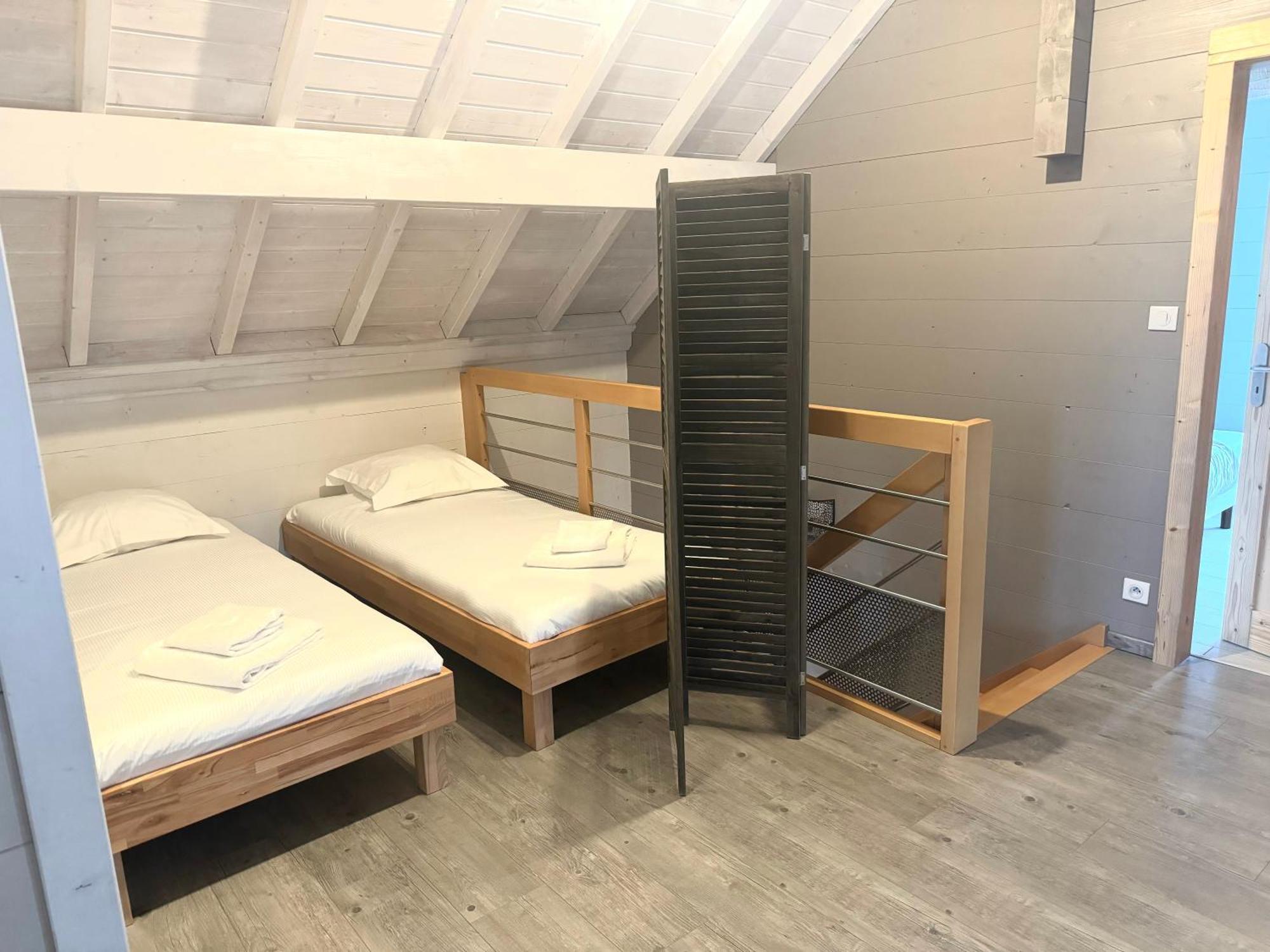 Gite De Mortagne, Chalet Avec Piscine - By Primo C0Nciergerie Gigny-sur-Saone Extérieur photo